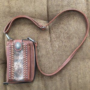 Cross-body Cellphone Wallet